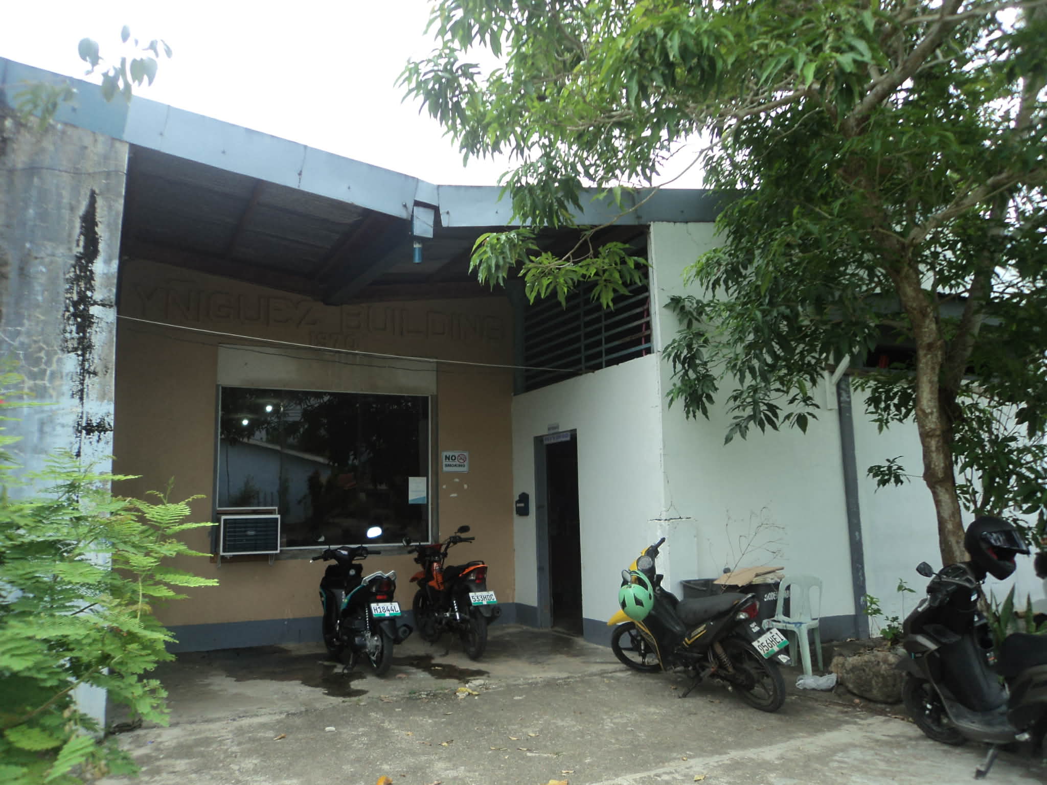 SUPPLY WAREHOUSE