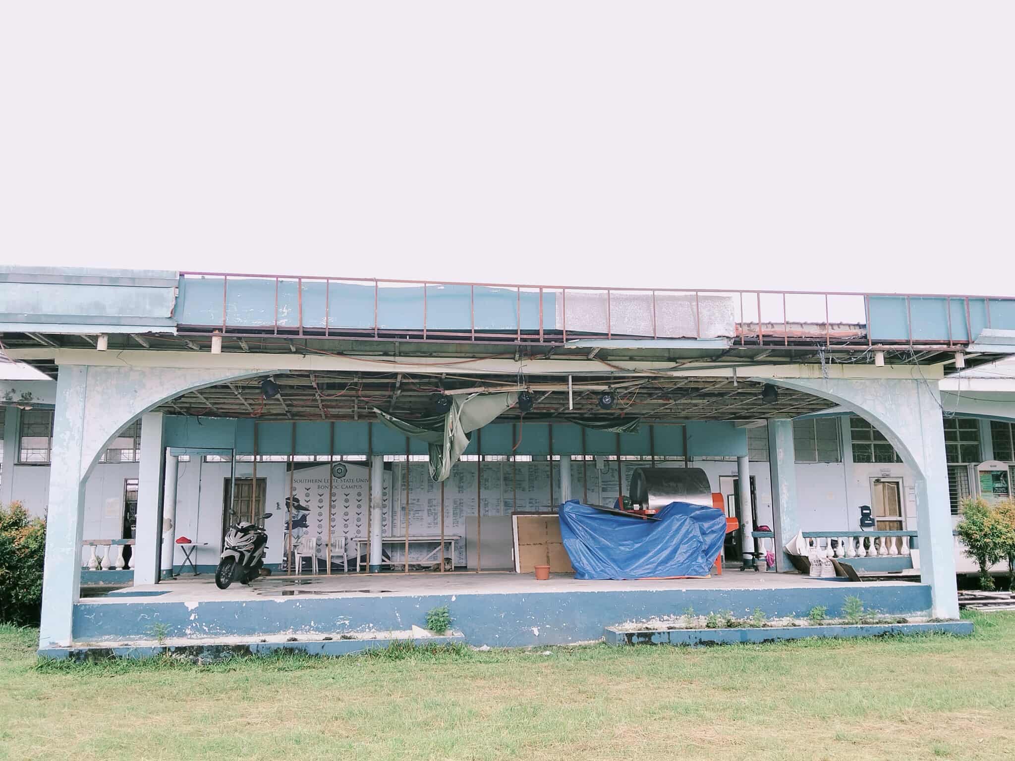 OUTDOOR STAGE