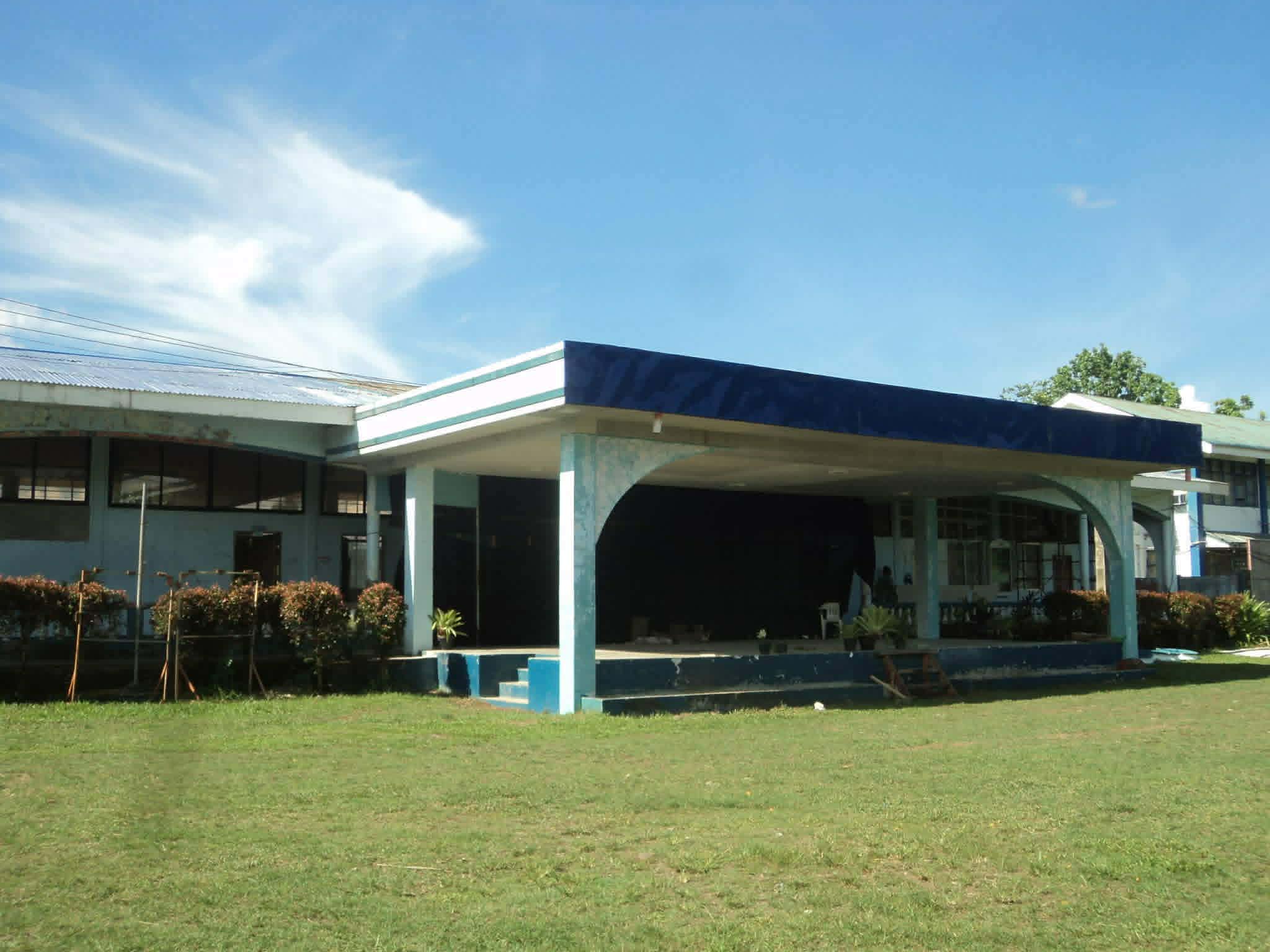 OUTDOOR STAGE